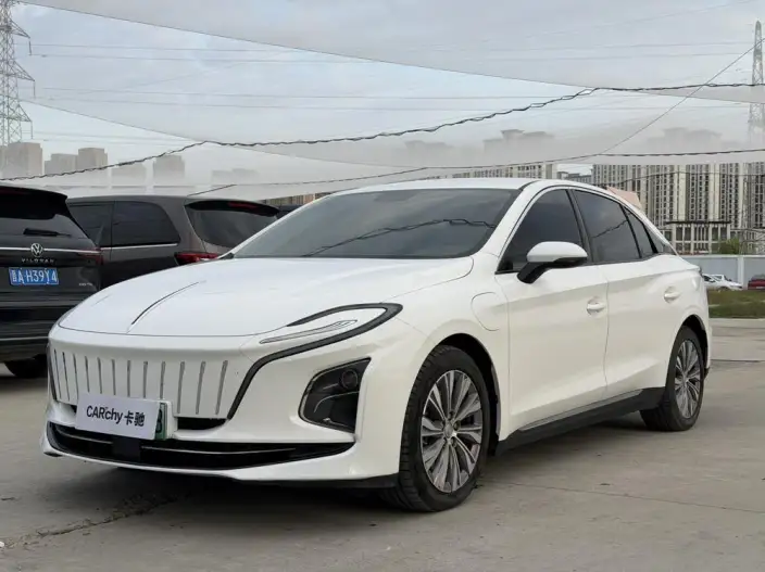 Hongqi E-QM5 2023 Model 560KM PLUS Edition 140kW