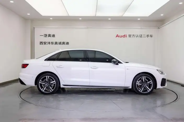 Audi A4 L 2022 Model 40 TFSI Luxury Dynamic Model – фото 5