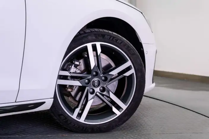 Audi A4 L 2022 Model 40 TFSI Luxury Dynamic Model – фото 7