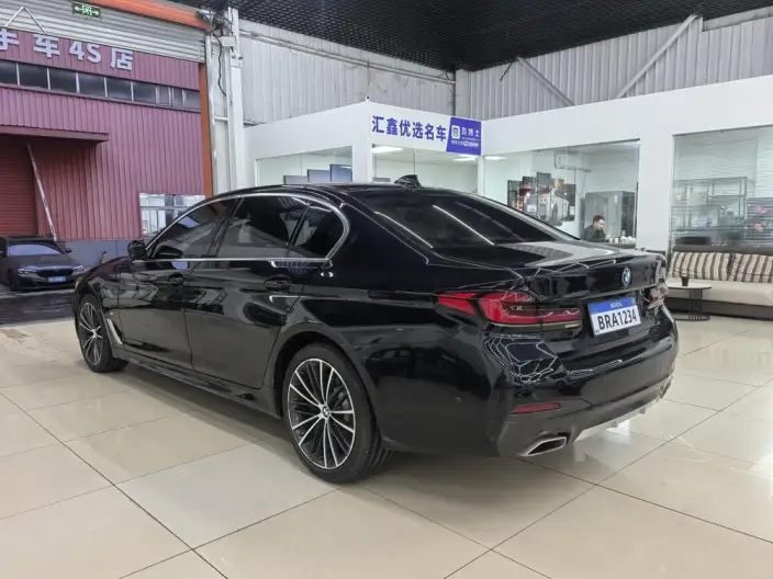 BMW 5 Series 2022 Model Facelift 530Li Leading Model M Sports Set – фото 4