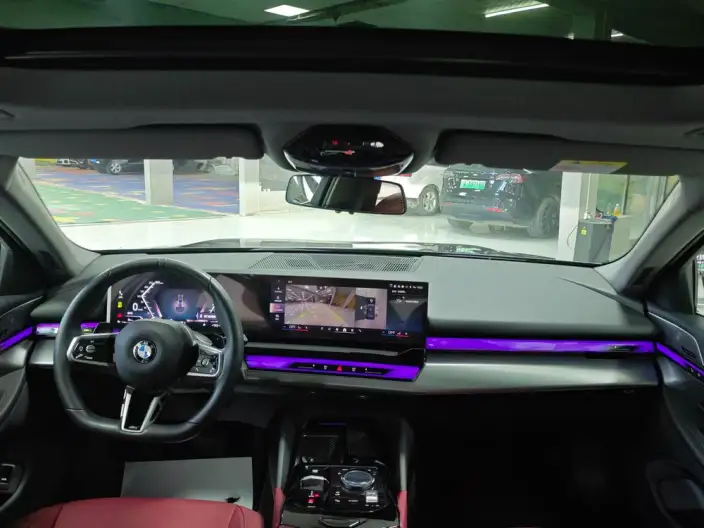 BMW 5 Series 2025 Model Facelift 530Li Leading Model M Sports Set – фото 7