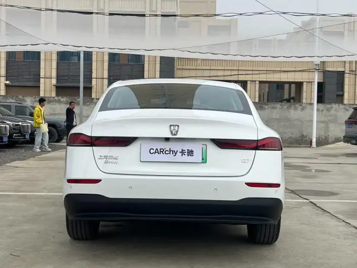 Roewe D7 DMH 2023 Model 125 Beyond Edition – фото 5