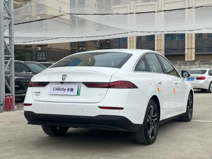 Roewe D7 DMH 2023 Model 125 Beyond Edition – фото 6