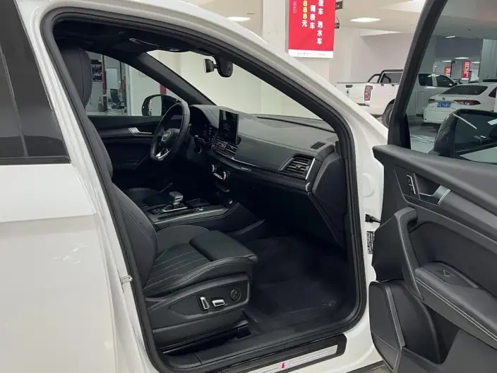 Audi Q5L 2023 Model 40T Luxury Dynamic Model – фото 10
