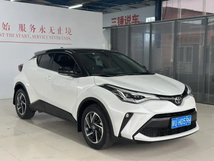 Toyota C-HR 2021 Model 2.0L Deluxe Edition – фото 3