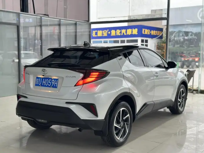 Toyota C-HR 2021 Model 2.0L Deluxe Edition – фото 6