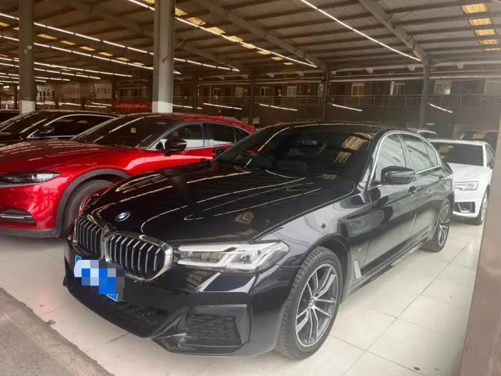 BMW 5 Series 2022 Model Facelift 525Li M Sports Set – фото 1