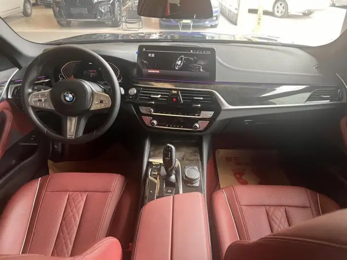 BMW 5 Series 2022 Model Facelift 525Li M Sports Set – фото 10