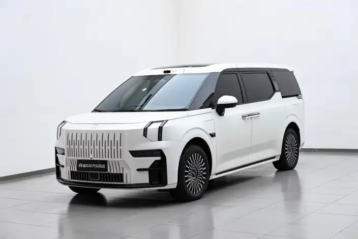 ZEEKR 009 2024 Model VI seat Executive Edition 4WD 108kWh