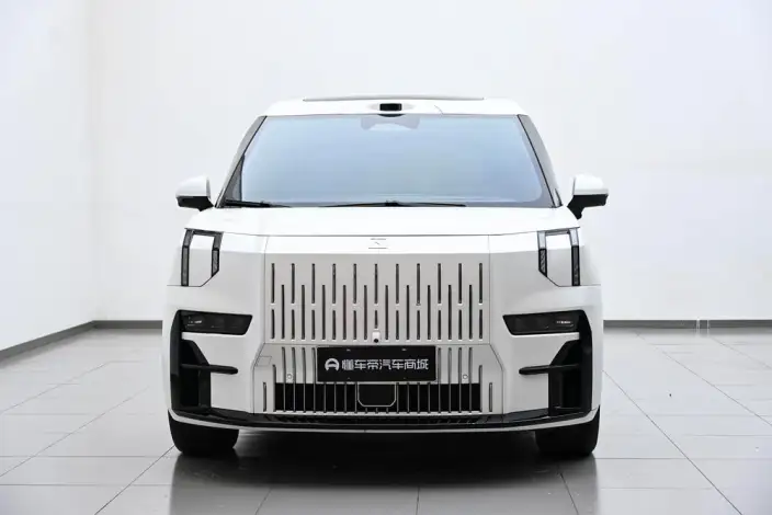 ZEEKR 009 2024 Model VI seat Executive Edition 4WD 108kWh