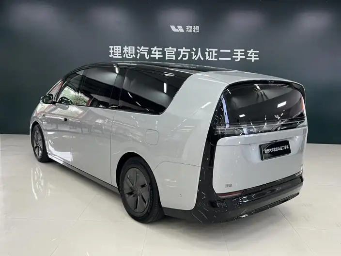 Li Auto MEGA 2024 Model Ultra Edition – фото 4