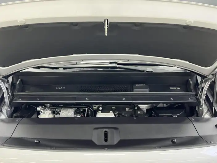 Li Auto MEGA 2024 Model Ultra Edition – фото 6