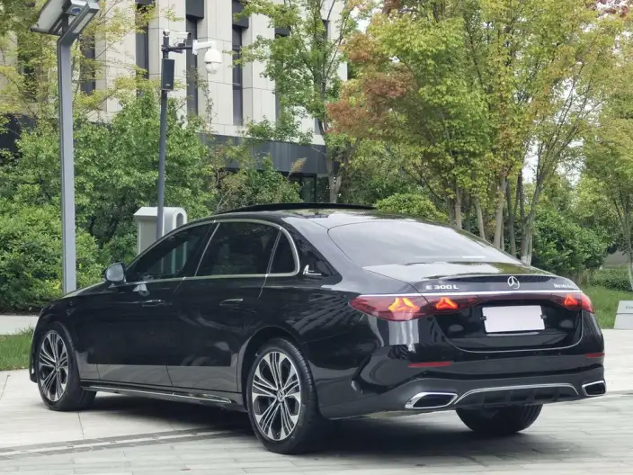 Mercedes-Benz E-Class 2024 Model E 300 L Fashion Model Sports sedan – фото 5