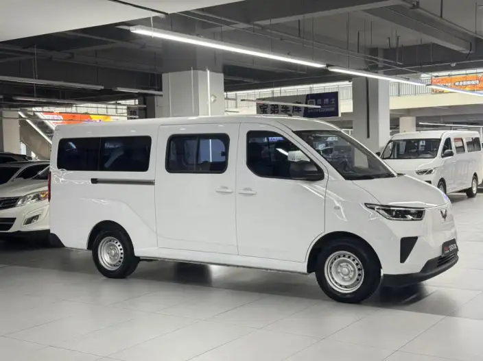 Wuling Yangguang 2024 Model 300km Comfort Model Passenger car Edition 75kW – фото 6