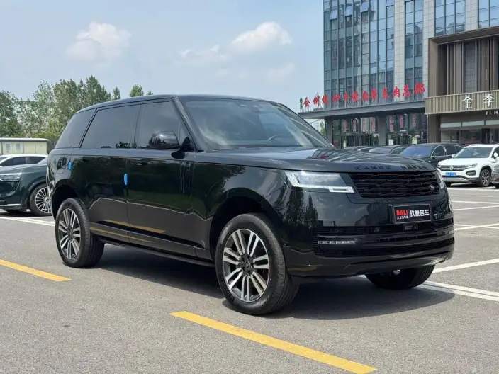 Range Rover 2023 Model 3.0 L6 360PS Shengshi Edition