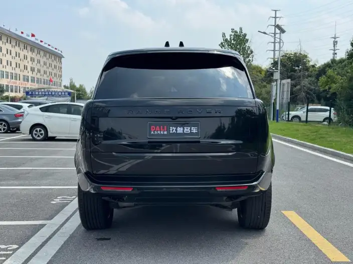 Range Rover 2023 Model 3.0 L6 360PS Shengshi Edition – фото 6