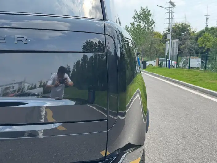 Range Rover 2023 Model 3.0 L6 360PS Shengshi Edition – фото 9
