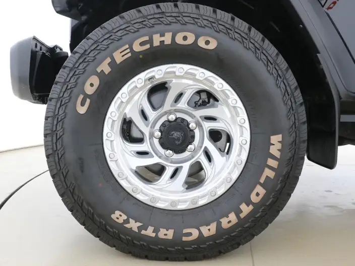 Gladiator 2022 Model 3.6L Automatic 4WD 4 seat Parallel Imported – фото 9