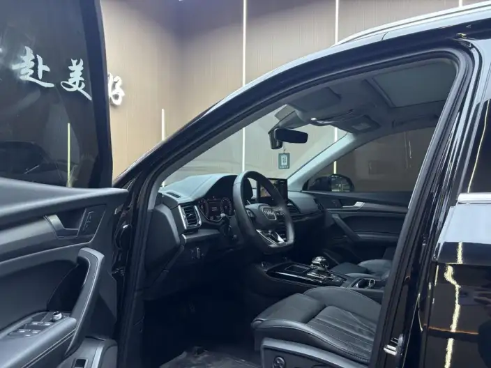 Audi Q5L 2022 Model 40T Luxury Dynamic Model – фото 8