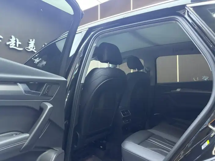 Audi Q5L 2022 Model 40T Luxury Dynamic Model – фото 9