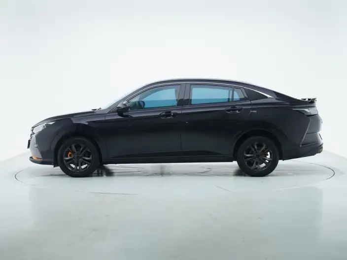 Yixuan 2023 Model Facelift 1.5L Automatic Chasing the Wind version