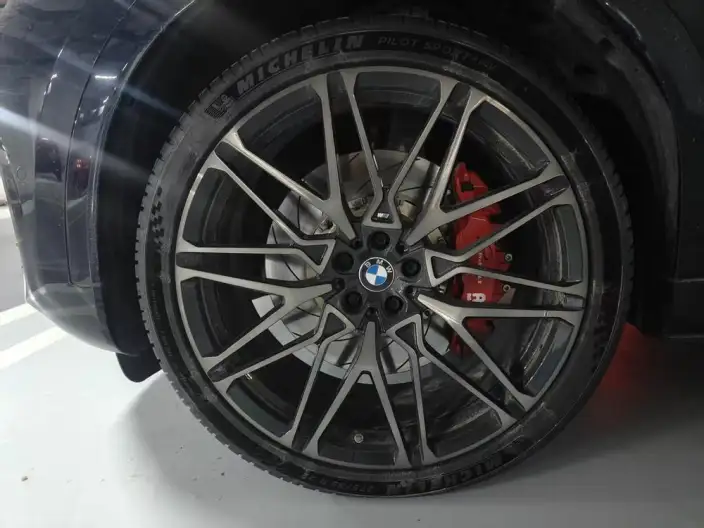BMW X6 2023 Model Facelift xDrive40i Exclusive Model M Sports Set – фото 5