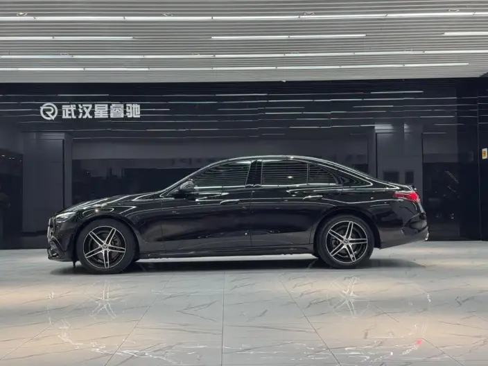 Mercedes-Benz E-Class Imported 2024 Model E 260 Sports Edition – фото 3