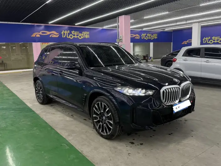 BMW X5 2025 Model xDrive40Li M Sports Night Set – фото 3