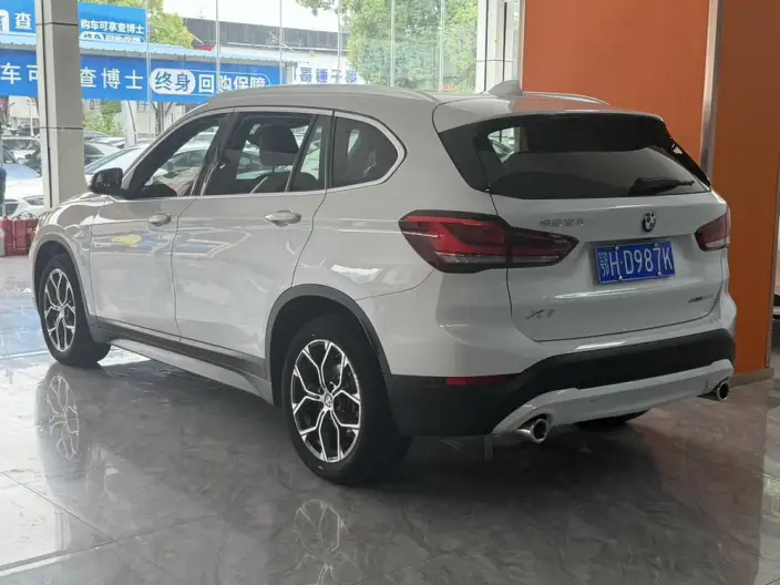 BMW X1 2022 Model sDrive25Li Leading Model – фото 4