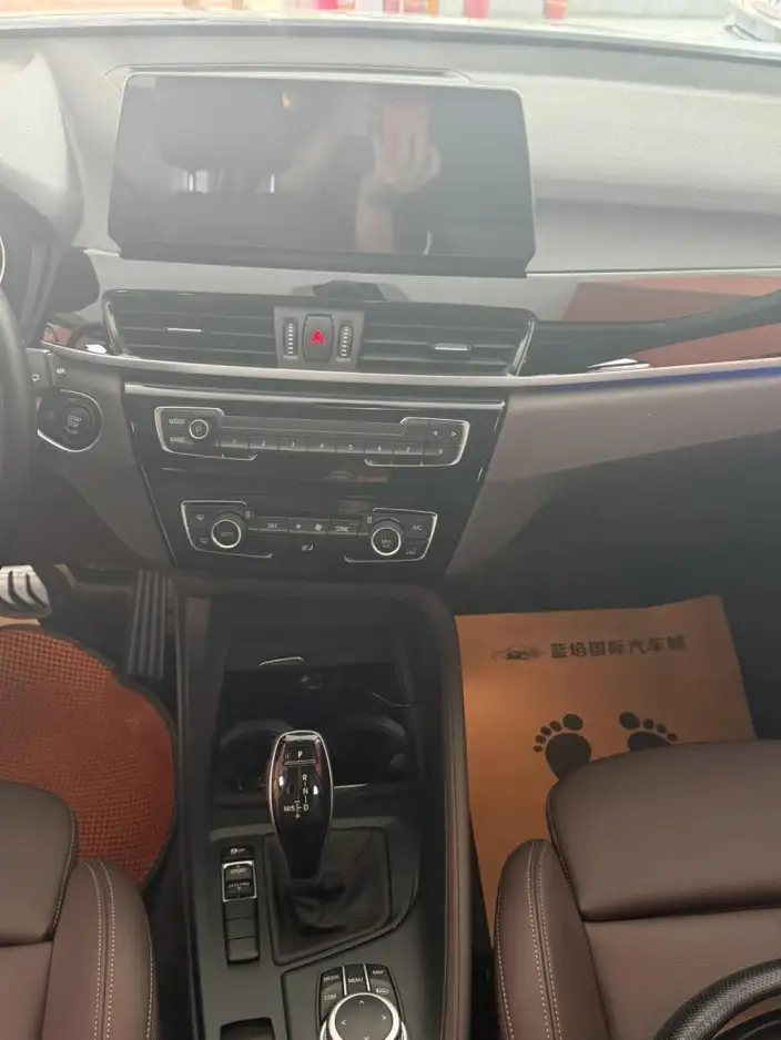 BMW X1 2022 Model sDrive25Li Leading Model – фото 8