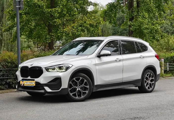 BMW X1 2022 Model sDrive25Li Leading Model – фото 1