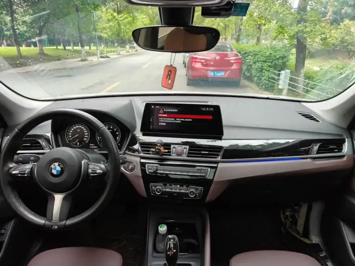 BMW X1 2022 Model sDrive25Li Leading Model – фото 6