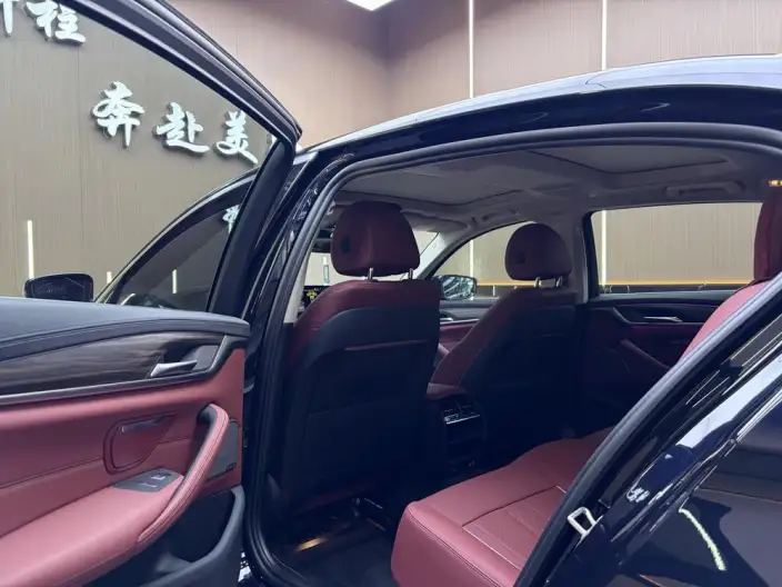 BMW 5 Series 2022 Model 530Li Leading Model Luxury Set – фото 9