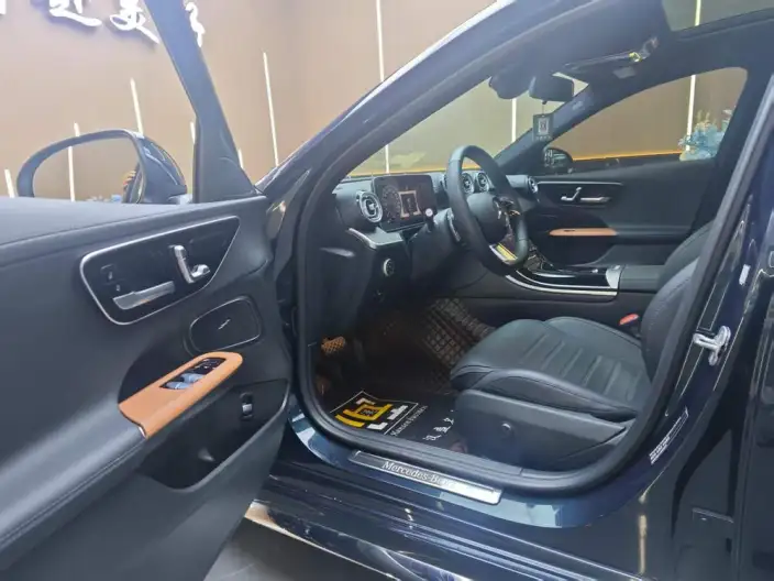 Mercedes-Benz C-Class 2024 Model C 260 L Sports Edition – фото 8