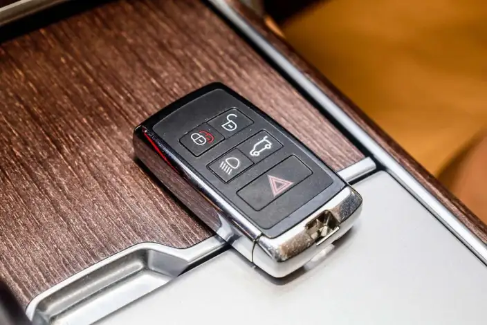 Range Rover 2025 Model 3.0 L6 400PS Shengshi Extended Edition – фото 7