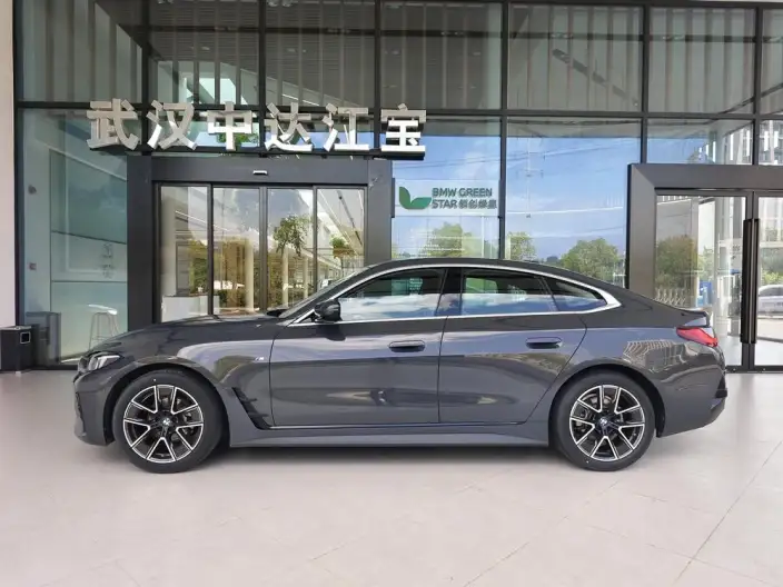 BMW 4 Series 2024 Model 425i M Sports Set – фото 3