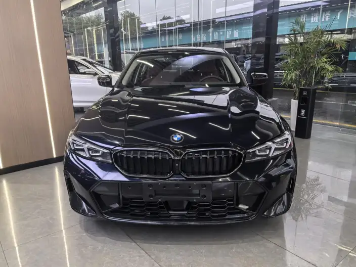 BMW 3 Series 2025 Model 330Li M Sports Night Set – фото 2