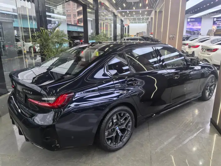 BMW 3 Series 2025 Model 330Li M Sports Night Set – фото 5
