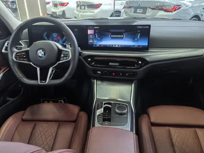 BMW 3 Series 2025 Model 330Li M Sports Night Set – фото 7