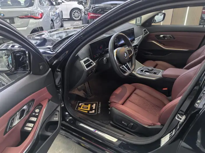 BMW 3 Series 2025 Model 330Li M Sports Night Set – фото 10