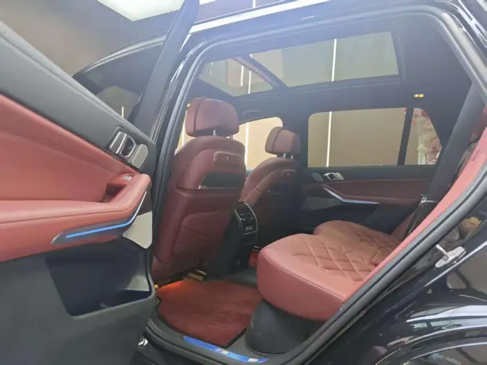 BMW X5 2023 Model xDrive40Li M Sports Set – фото 9