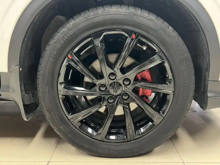 Geely Binyue 2021 Model 240T DCT Diamond Edition – фото 7