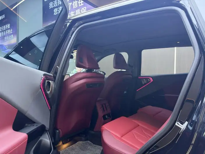 BMW X3 2025 Model xDrive25L Luxury Set – фото 9