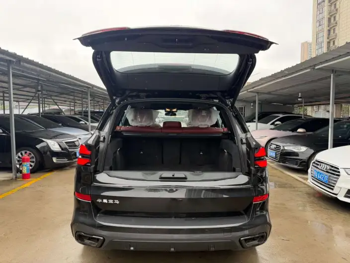 BMW X5 2026 Model Facelift xDrive40Li M Sports Night Set – фото 10