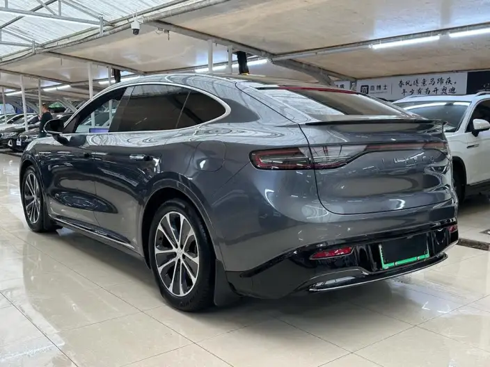 Luxeed R7 2024 Model EV 82kWh Pro Rear Drive Edition