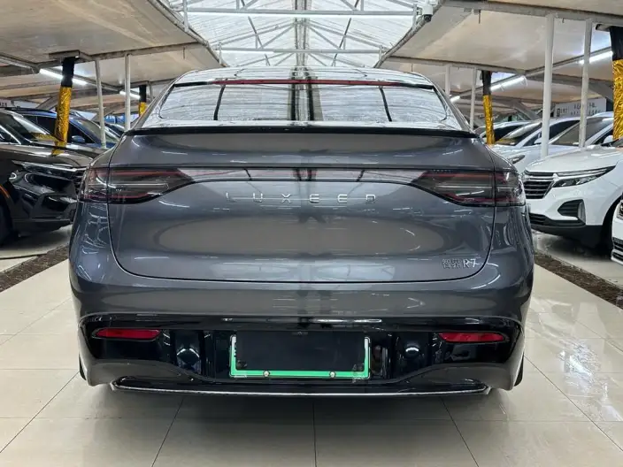 Luxeed R7 2024 Model EV 82kWh Pro Rear Drive Edition – фото 5
