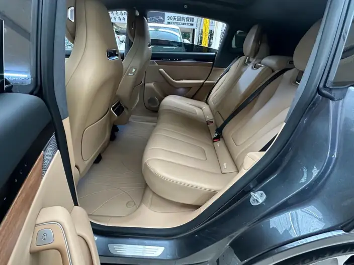 Luxeed R7 2024 Model EV 82kWh Pro Rear Drive Edition – фото 8