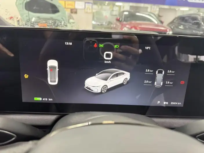 Voyah Pursuit EV 2023 Model 580km Standard Edition – фото 8
