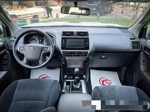Prado import0 2023 Model 4.0L Automatic 4WD 7 seat Parallel Imported – фото 8