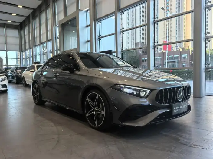 Mercedes-Benz A-Class AMG 2024 Model Facelift AMG A 35 L 4MATIC – фото 3